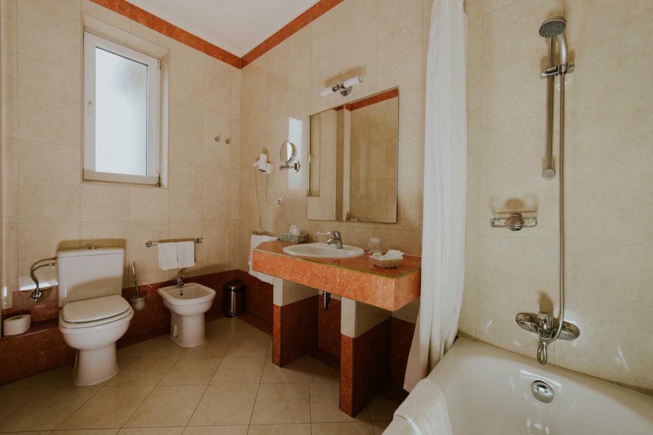 Hotel La Residenza 티미쇼아라 외부 사진