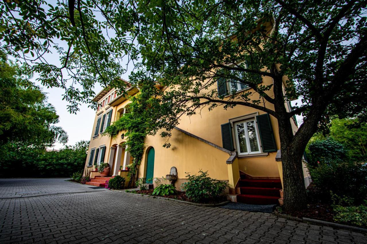Hotel La Residenza 티미쇼아라 외부 사진