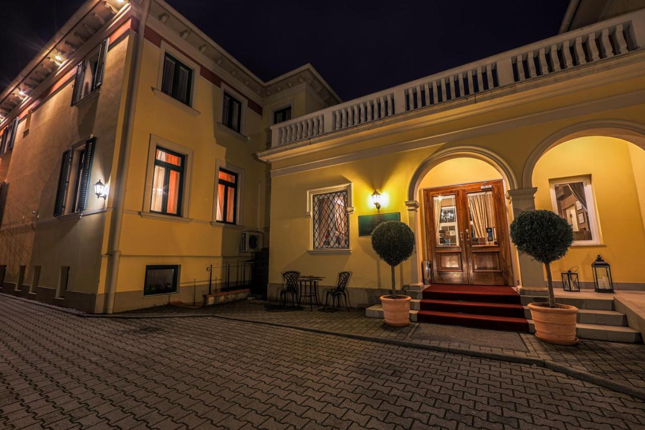 Hotel La Residenza 티미쇼아라 외부 사진