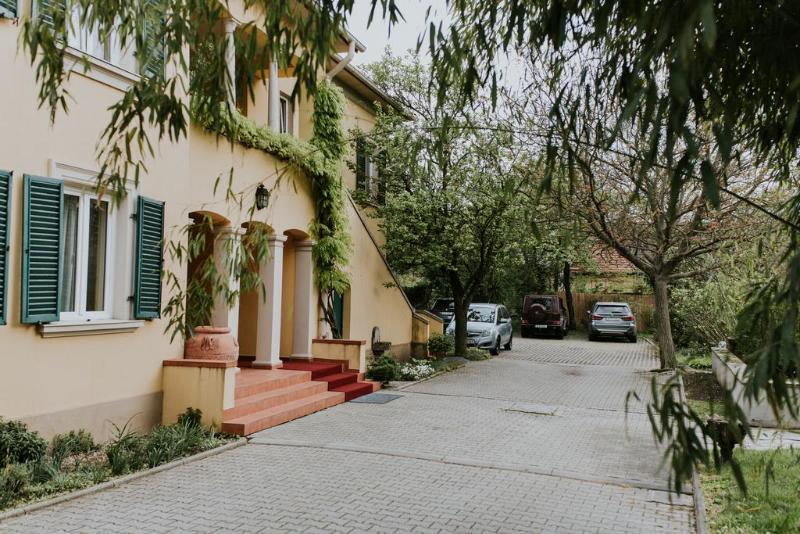 Hotel La Residenza 티미쇼아라 외부 사진